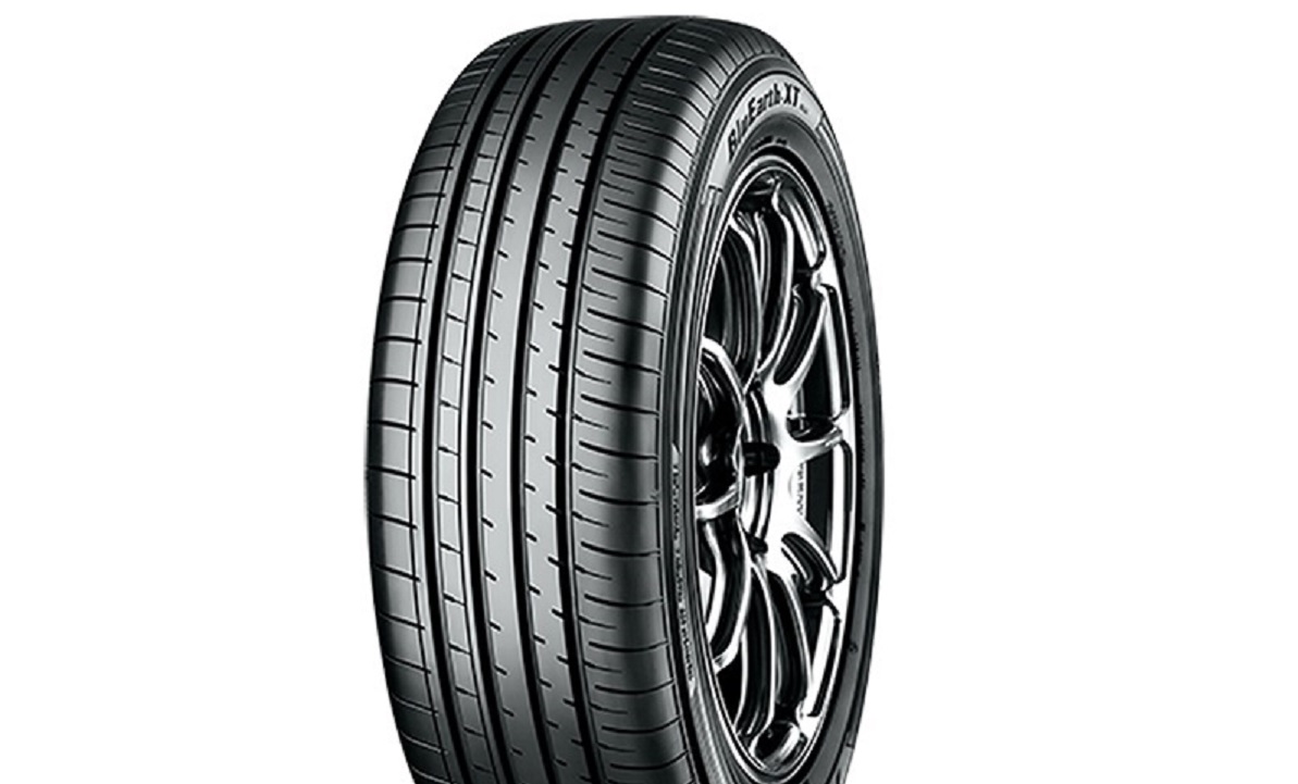 YOKOHAMA BLUEARTH-XT AE61 Z.P.S